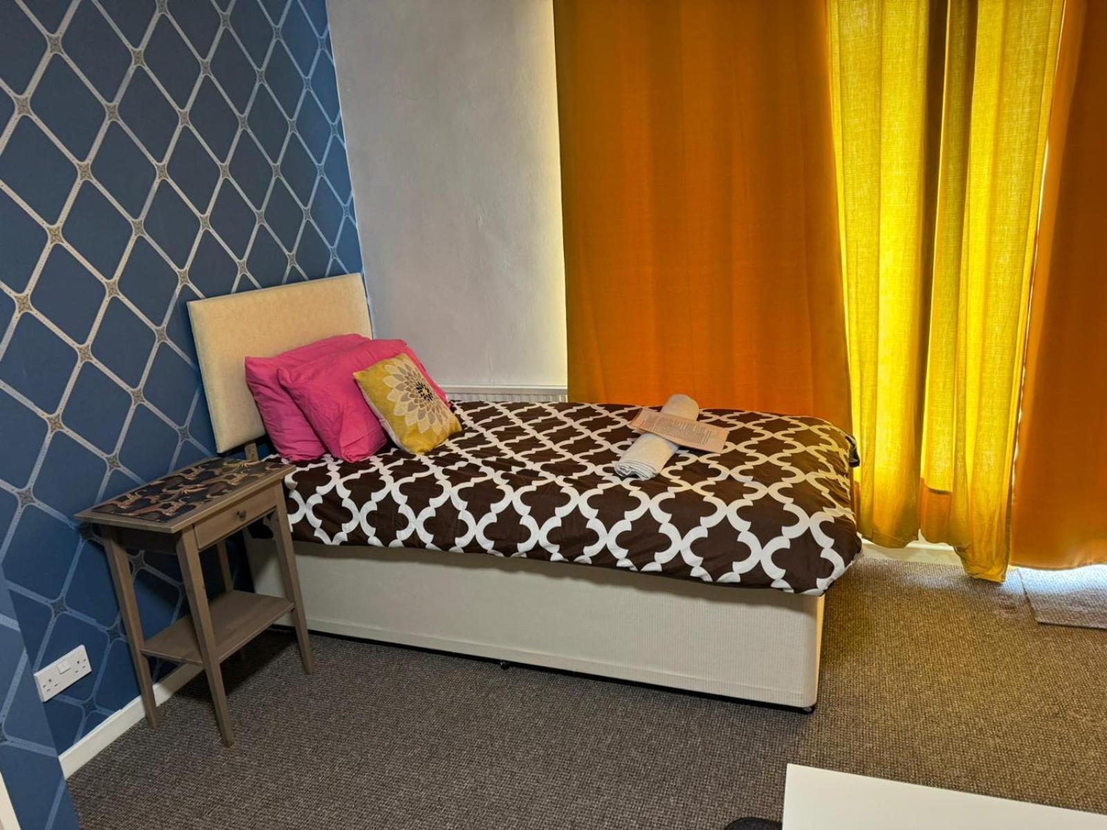 Gatwick Star Night Stay - Gatwick Crawley  Extérieur photo